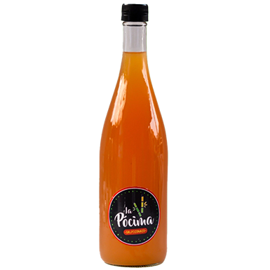 Botella de La Pócima Salpiconazo con viche del Pacífico